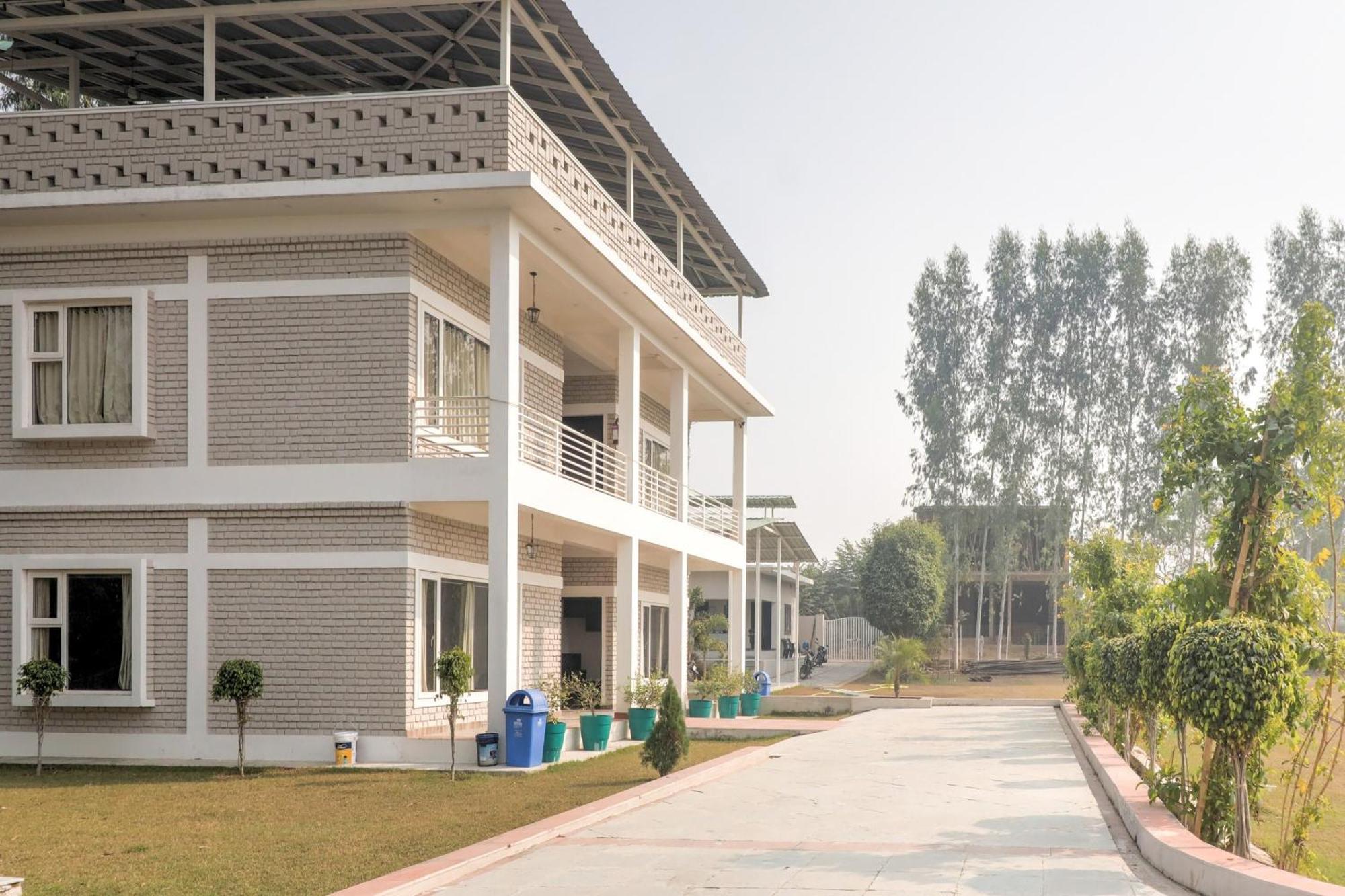 Townhouse Amaraa Farms Near Lulu Hypermarket Lucknow Exterior foto